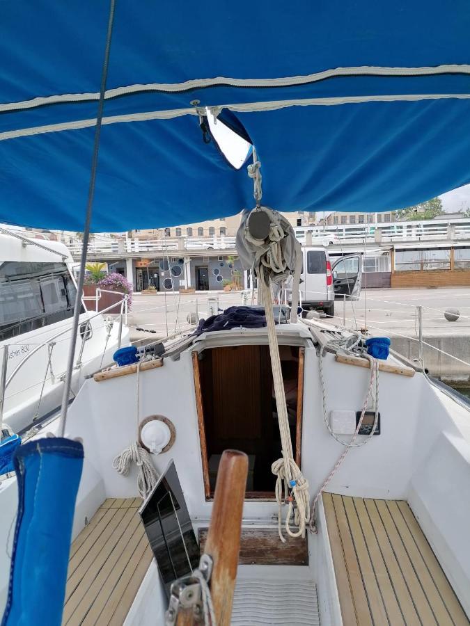 Cozy Sailboat In Barcelona!! No Showers Сан-Адріа-де-Бесос Екстер'єр фото